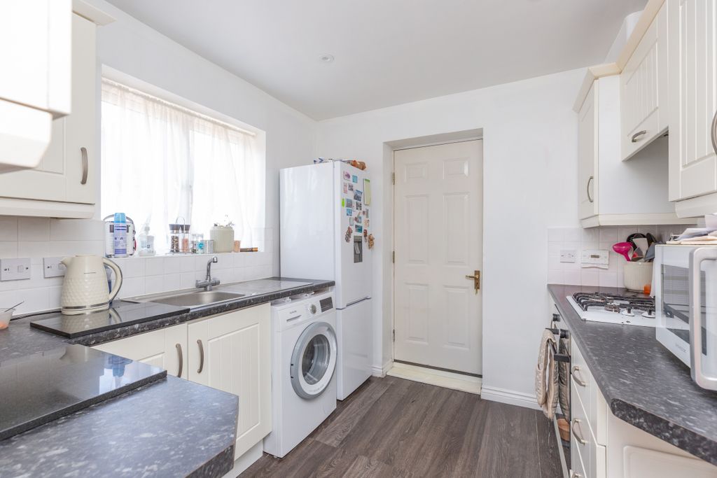 Property photo 2 of 13