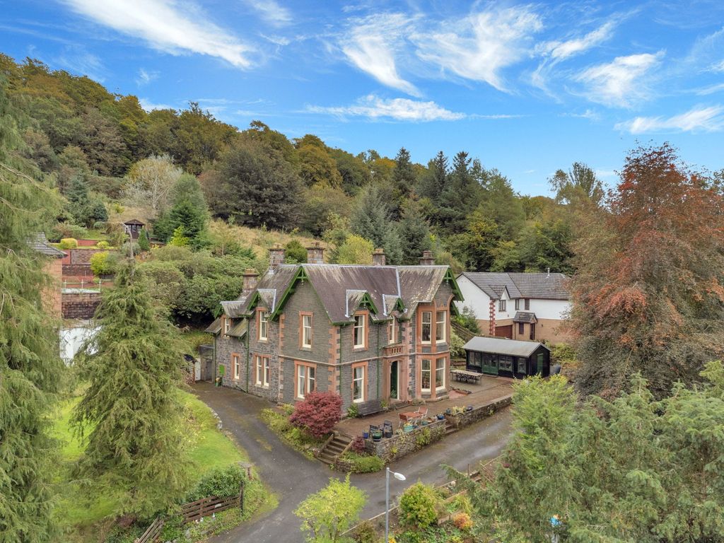 Property photo 1 of 35