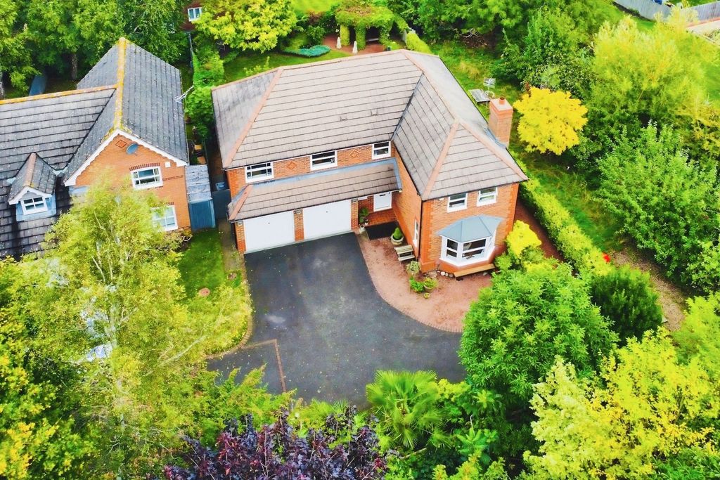 Property photo 1 of 30