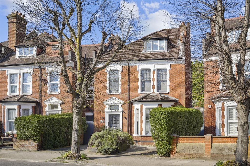 Property photo 2 of 26