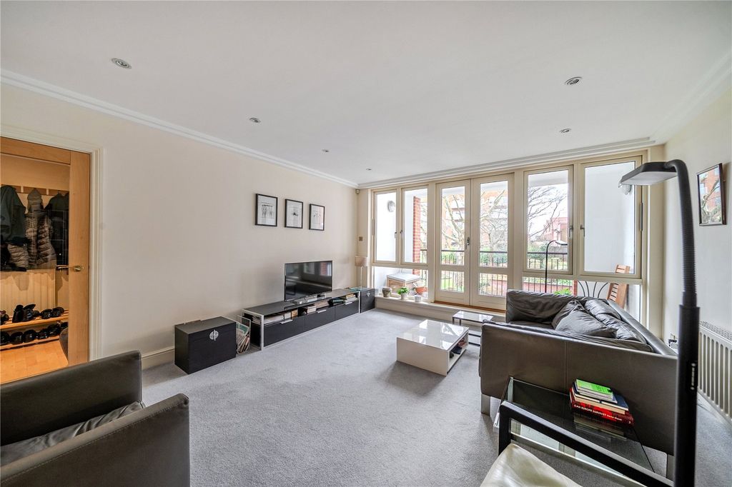 Property photo 3 of 14 Reception Room