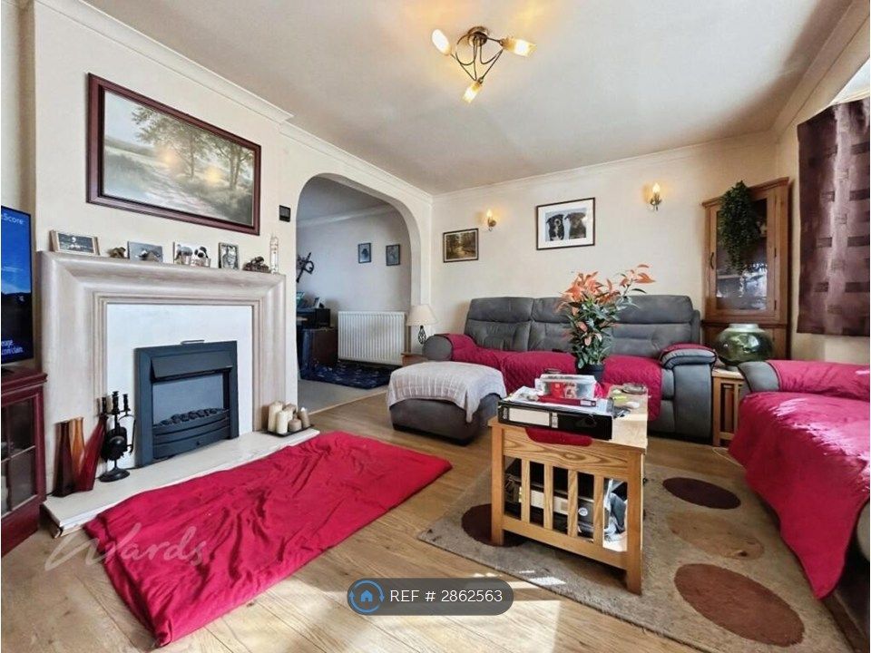 Property photo 1 of 10 Living Area