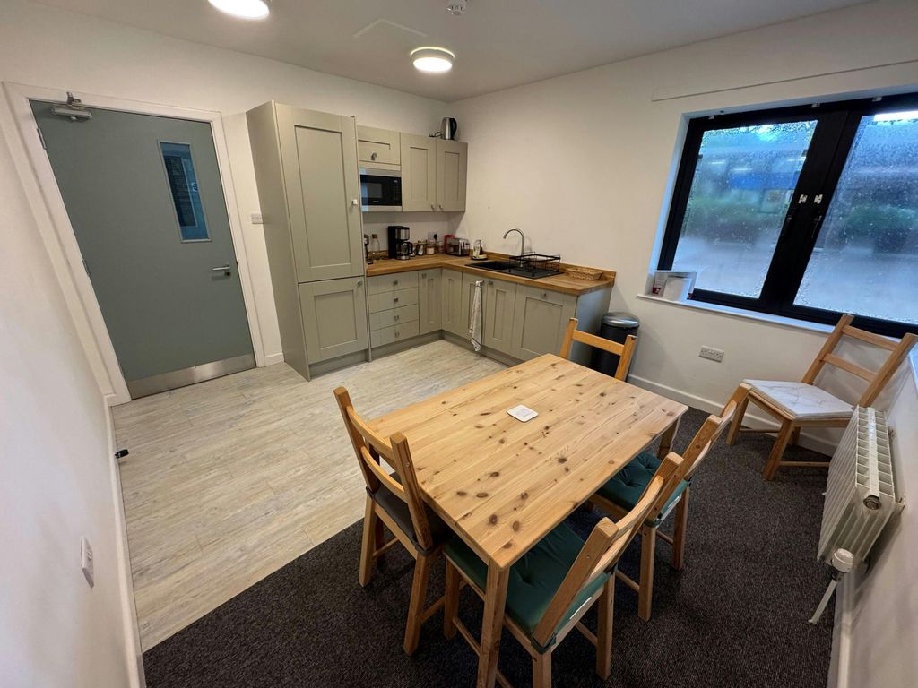 Property photo 3 of 10 Img_0765.Jpg