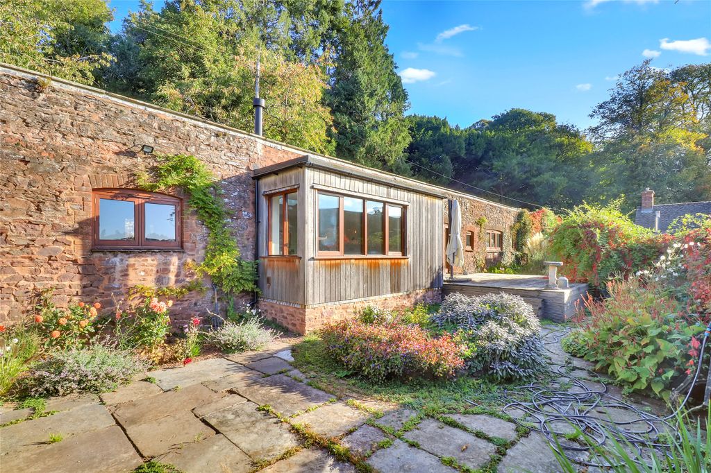 Property photo 3 of 26 3 - Picture No. 18