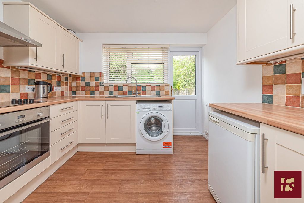 Property photo 3 of 22