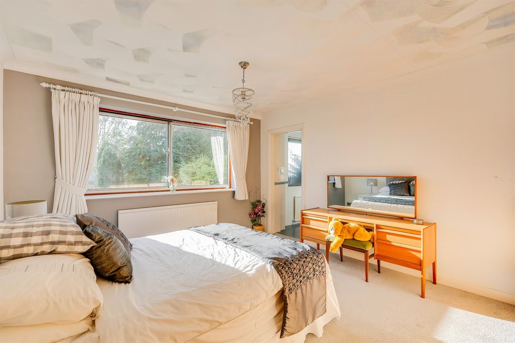 房产图片 30 - 出售独立别墅，四卧室，Holly Grove，Lisvane，卡迪夫 CF14