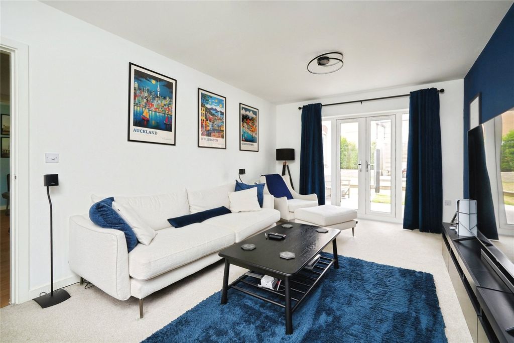 Property photo 3 of 31 Picture No. 07