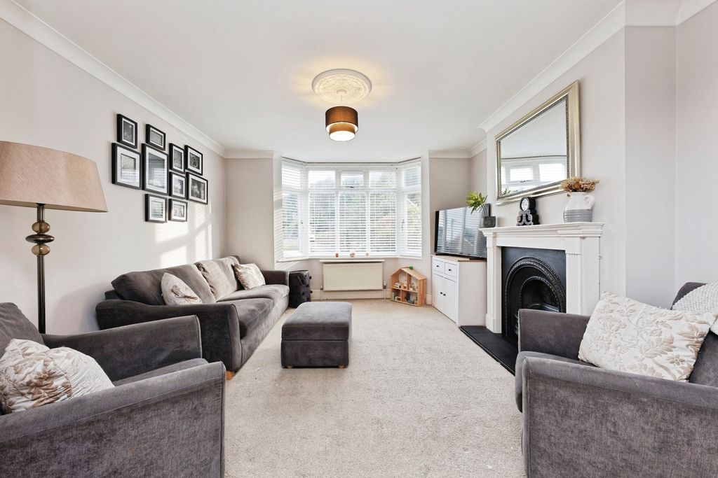 Property photo 1 of 16 Pbox-Img.Jpg