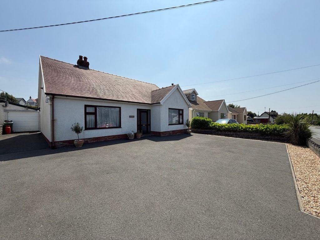 Property photo 1 of 37