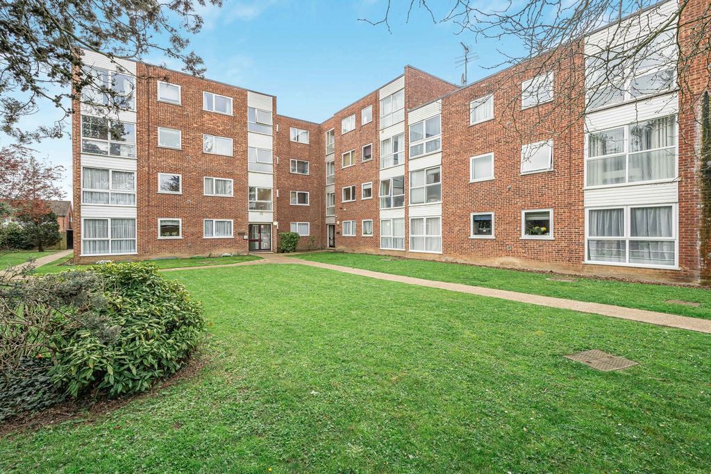 Property photo 1 of 9 Communal Grounds