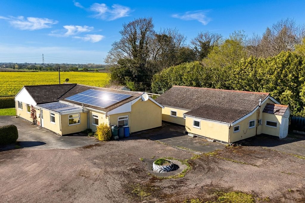 Property photo 2 of 50