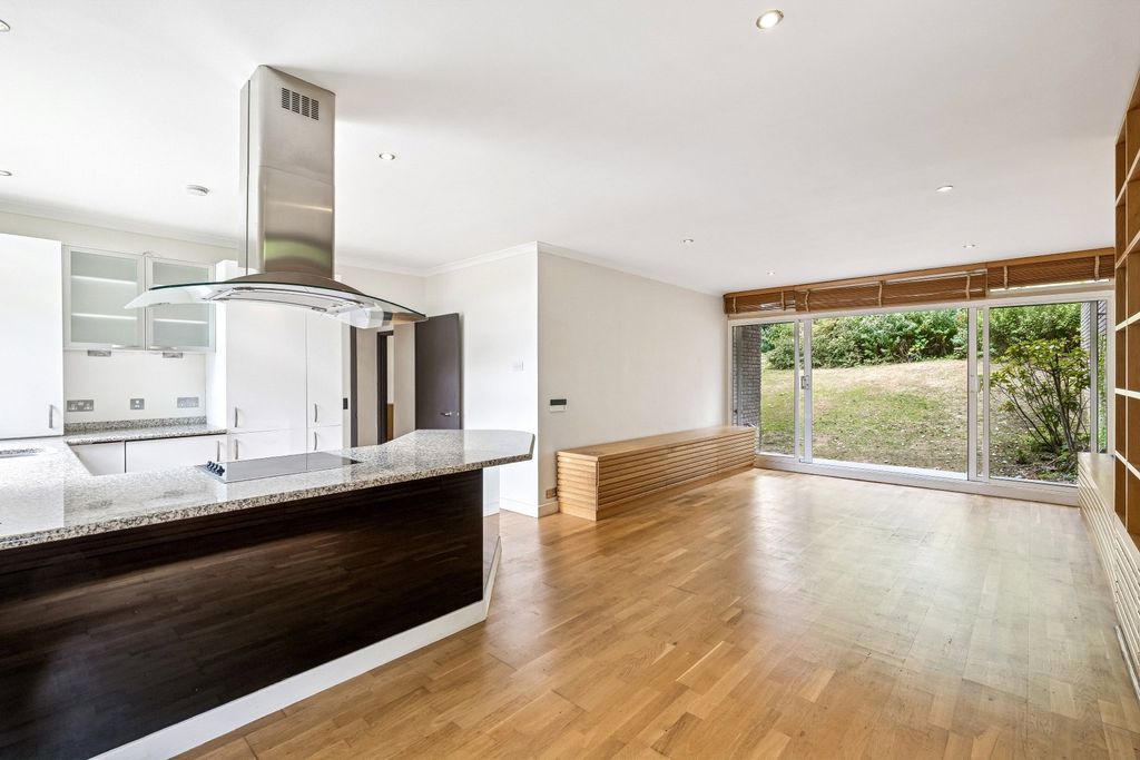 Property photo 1 of 10 Picture No. 05