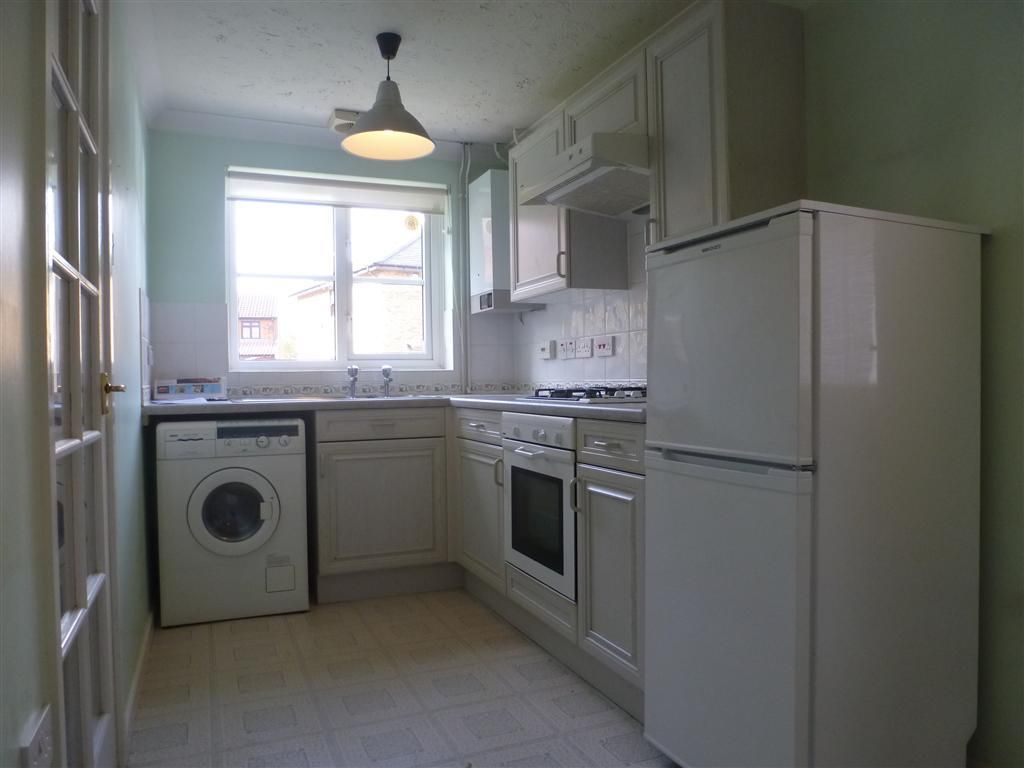 Property photo 2 of 5 Kitchen