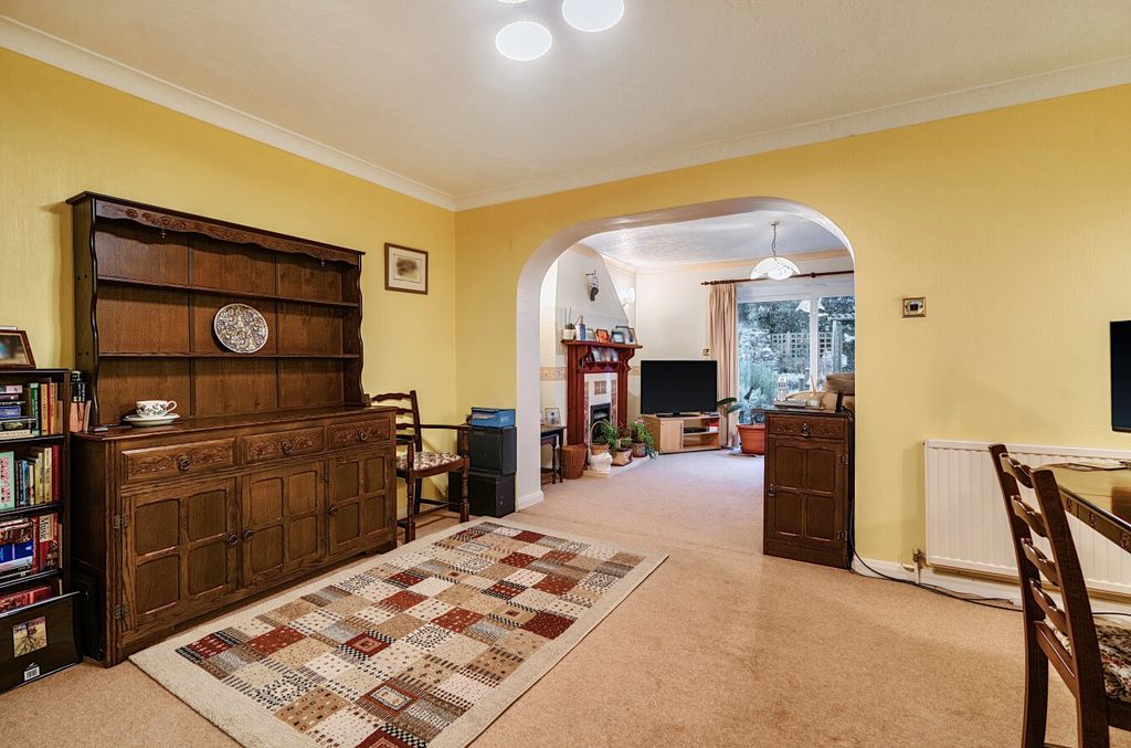 Property photo 2 of 9 2 - Dining Room