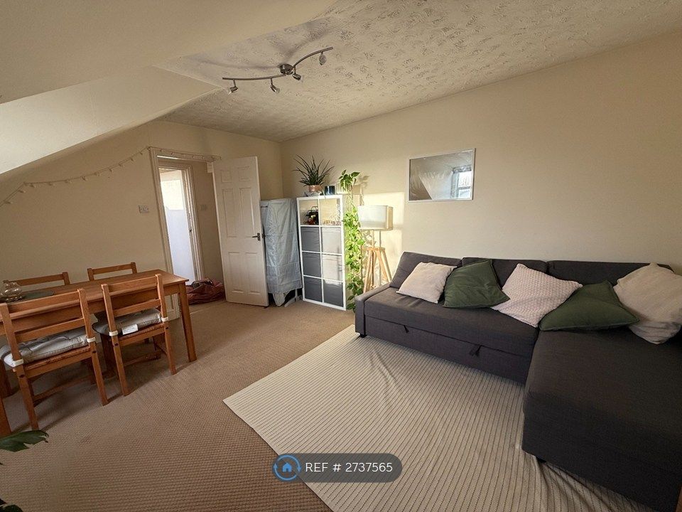 Property photo 3 of 9 Living Room