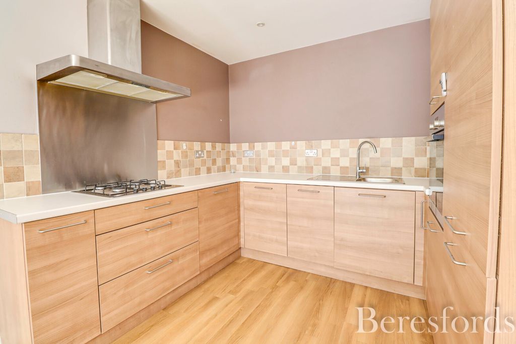 Property photo 3 of 19 Picture No. 37