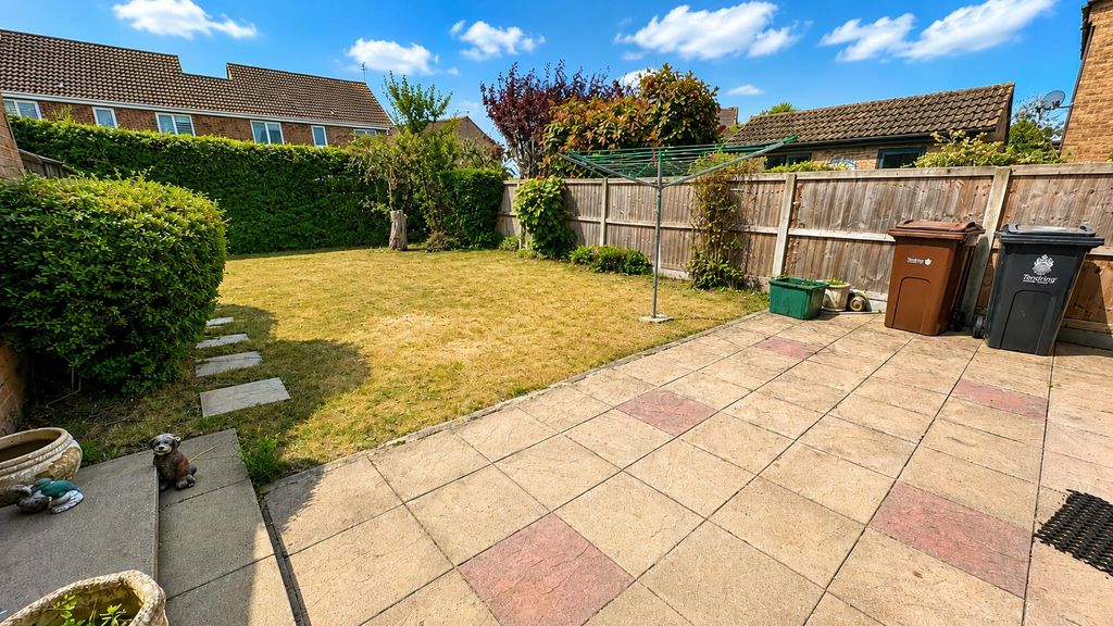Property photo 2 of 12