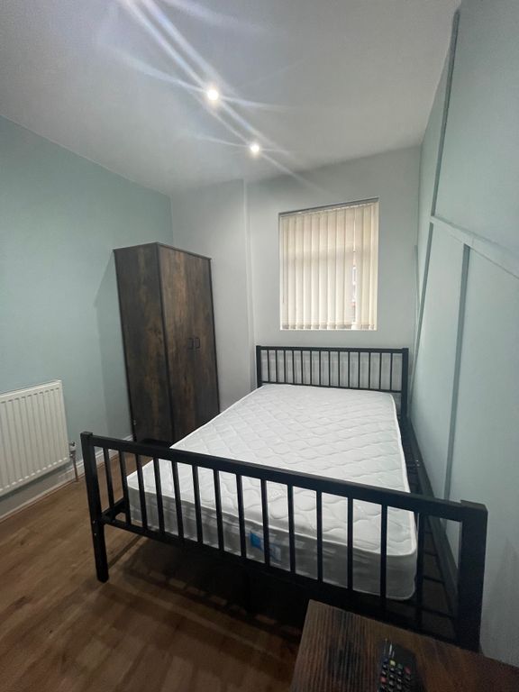 Property photo 2 of 29