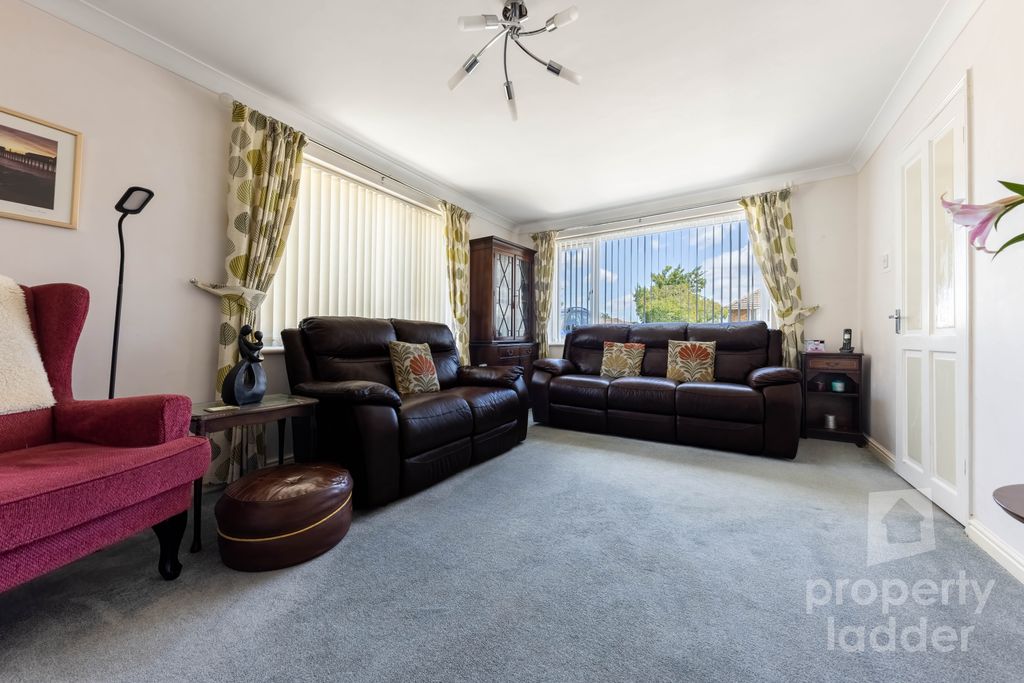 Property photo 3 of 17 Pl-2