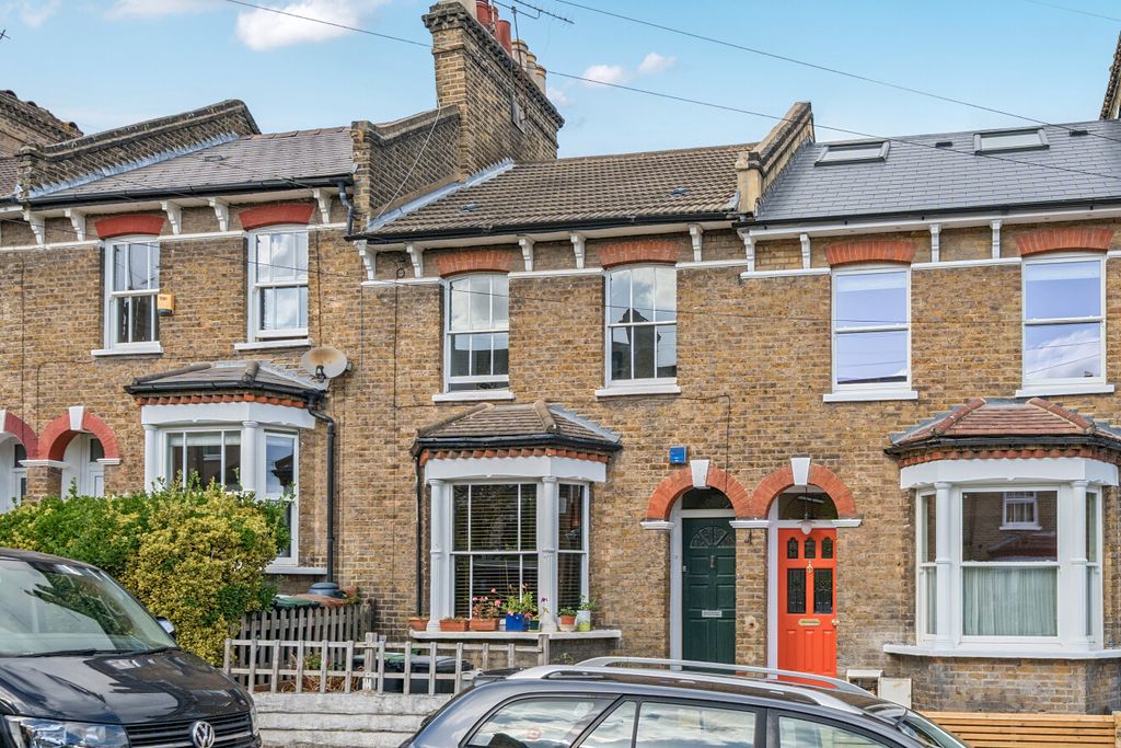 Property photo 1 of 10 1535806-3-1A13A5E...