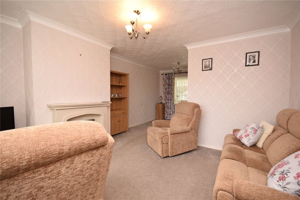 Property photo 2 of 16 Picture No. 08