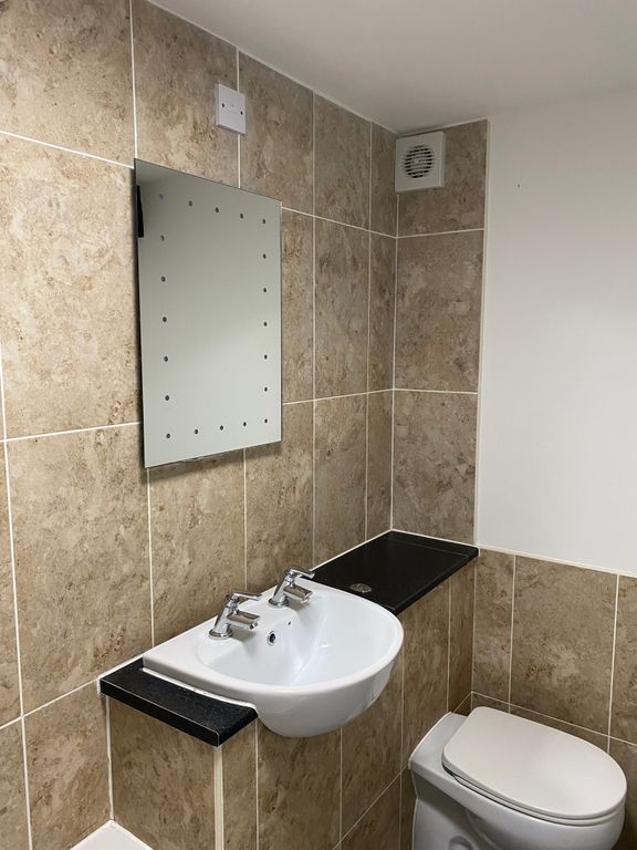 Property photo 3 of 13 Bathroom