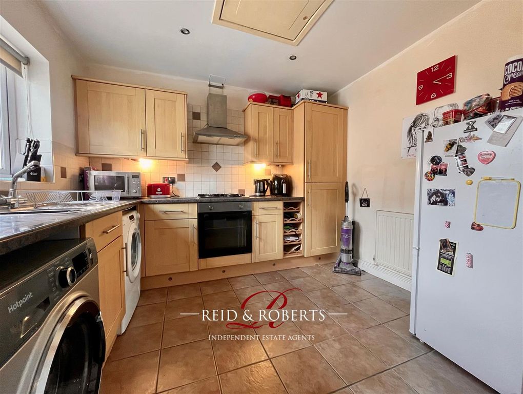 Property photo 3 of 15 28.Jpg