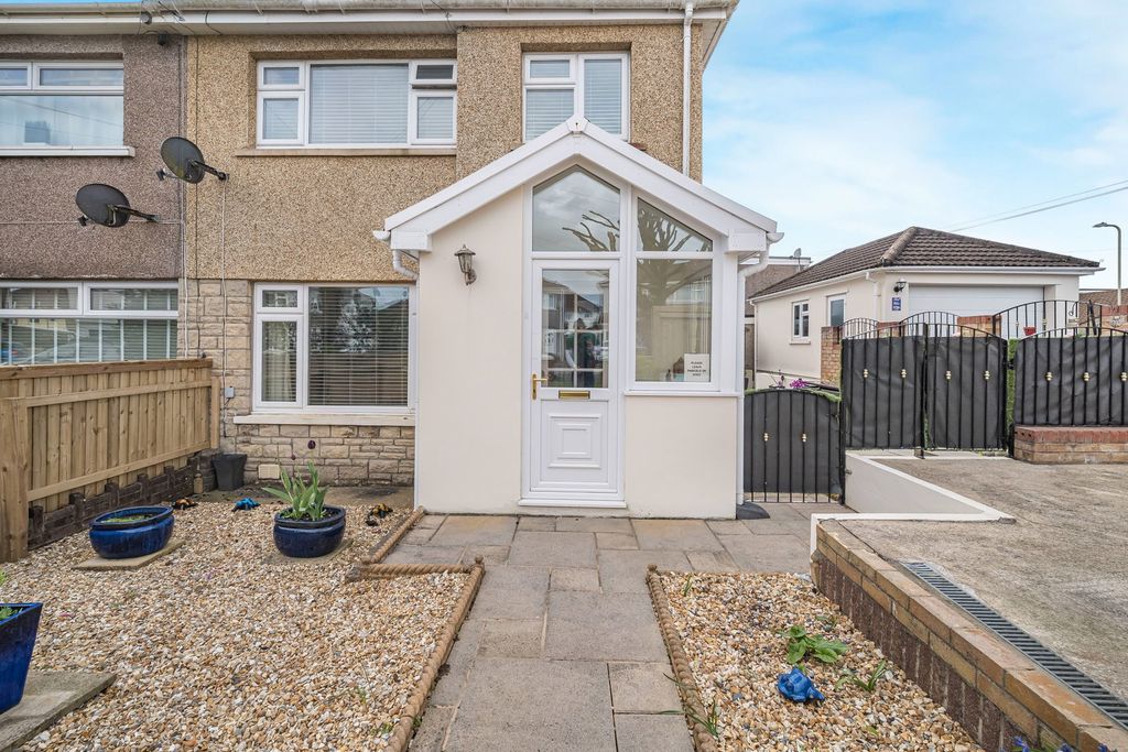 Property photo 1 of 34