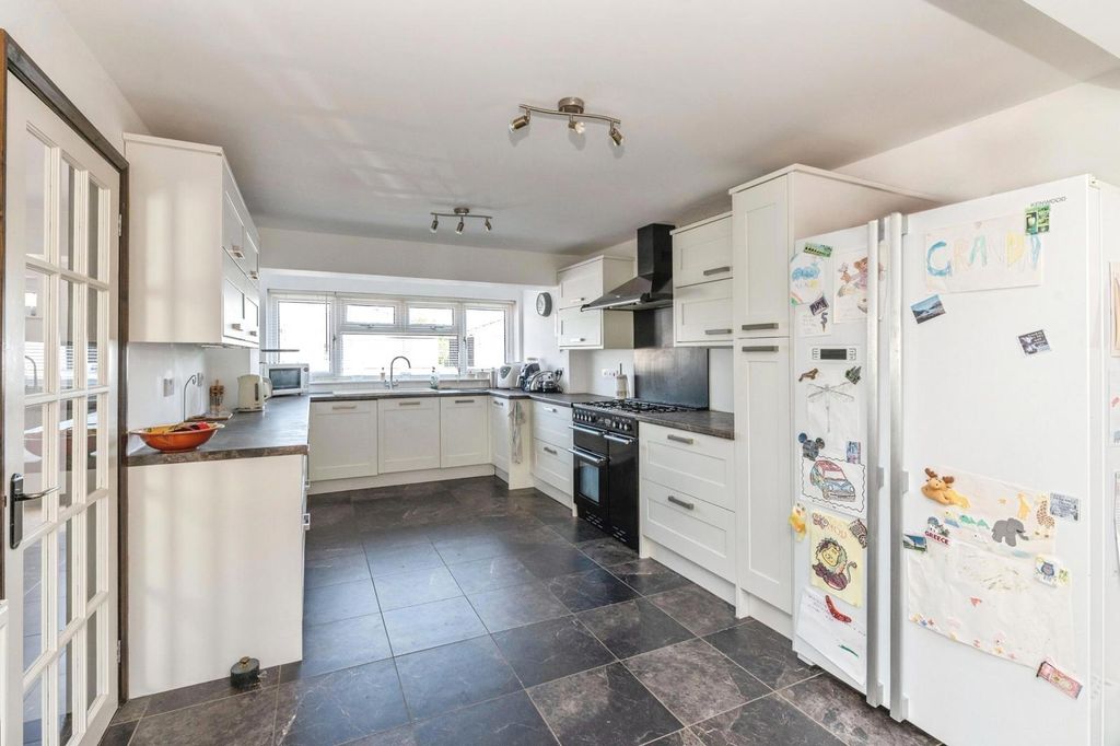 Property photo 2 of 26 Pbox-Img.Jpg