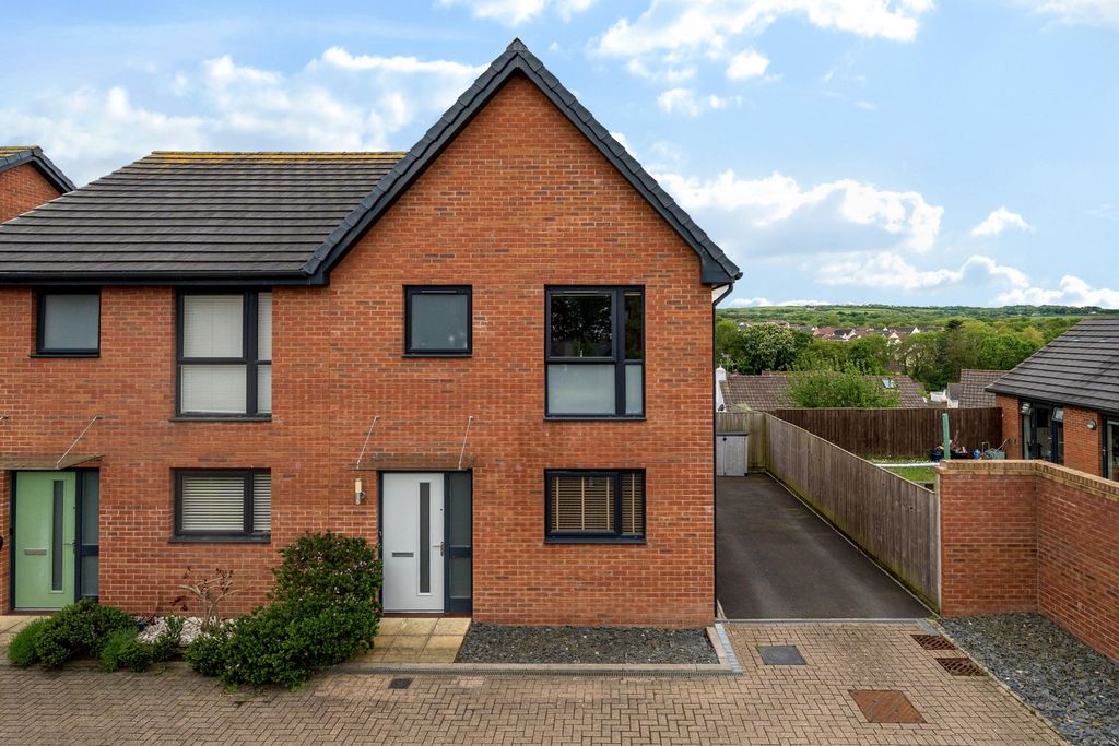 Property photo 1 of 18 1455861 (19)