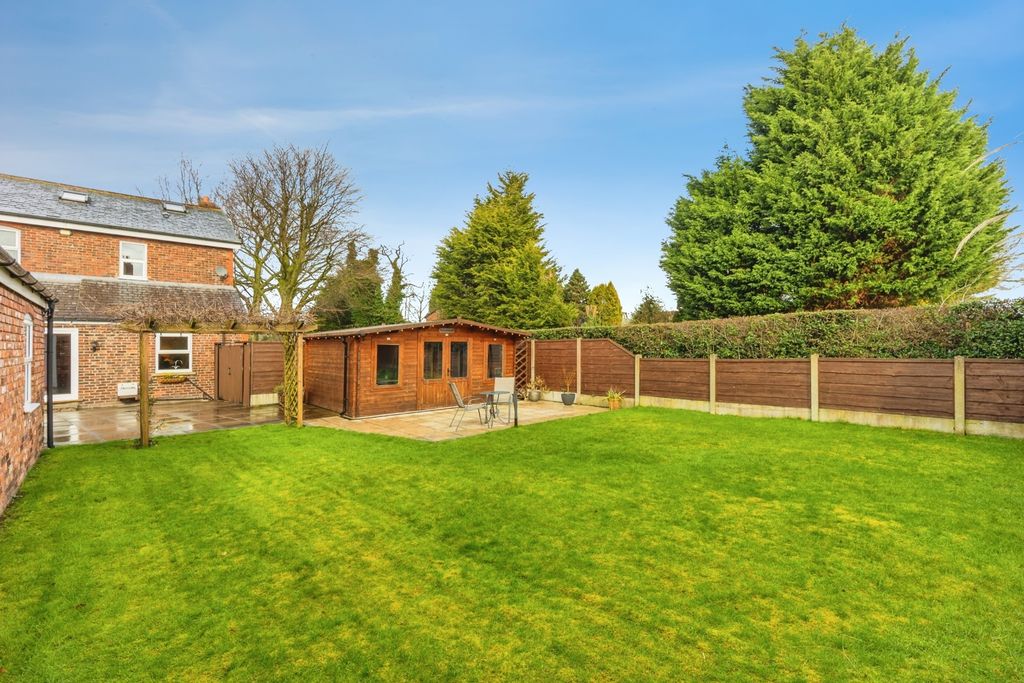 Property photo 3 of 36 Pbox-Img.Jpg