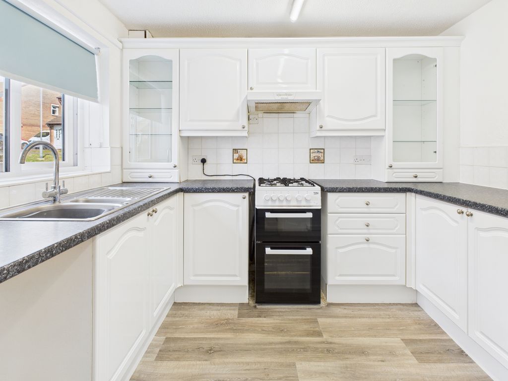 Property photo 2 of 14 Kitchen