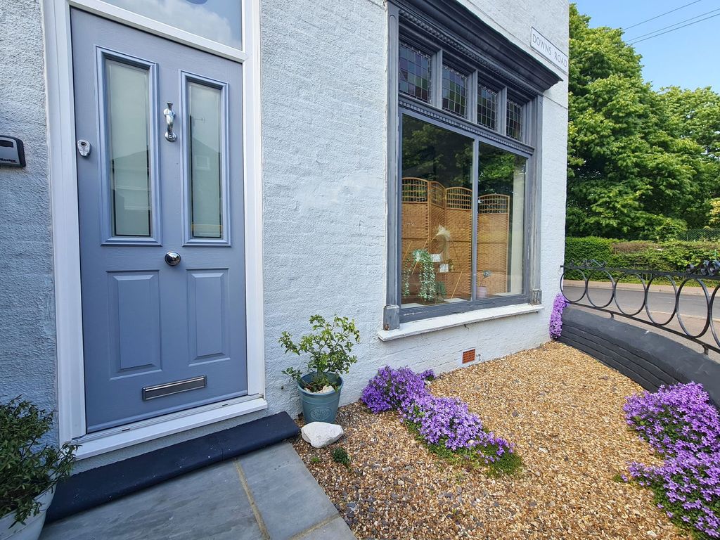 Property photo 3 of 37