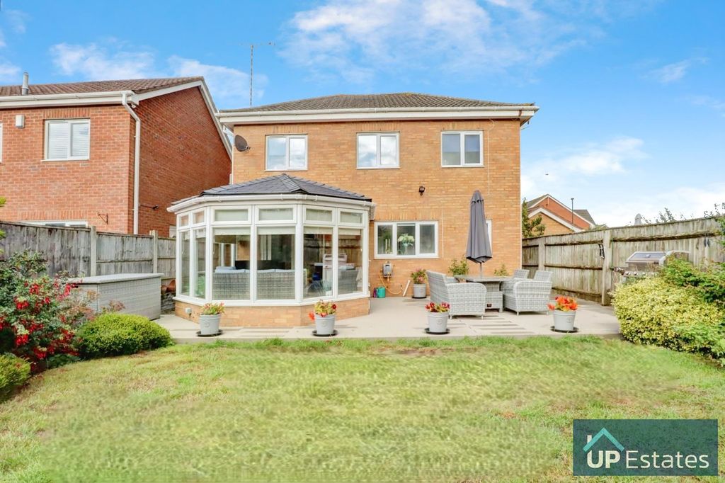 Property photo 2 of 24 Rear Aspect