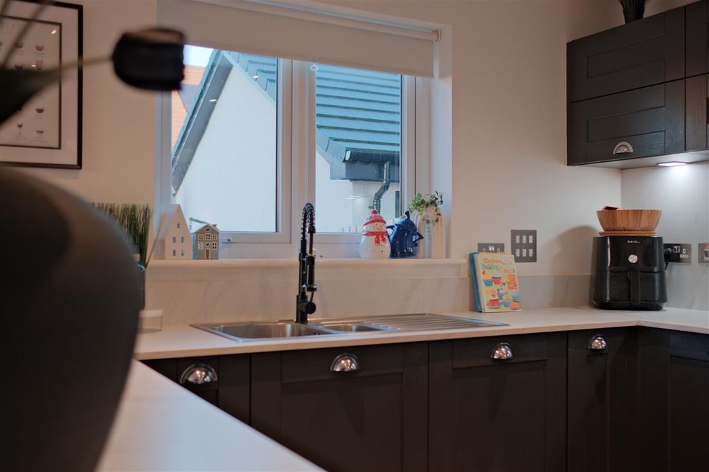 Additional image 10 of 4 bed detached house for saleGoldsmith Avenue, Hamilton ML3