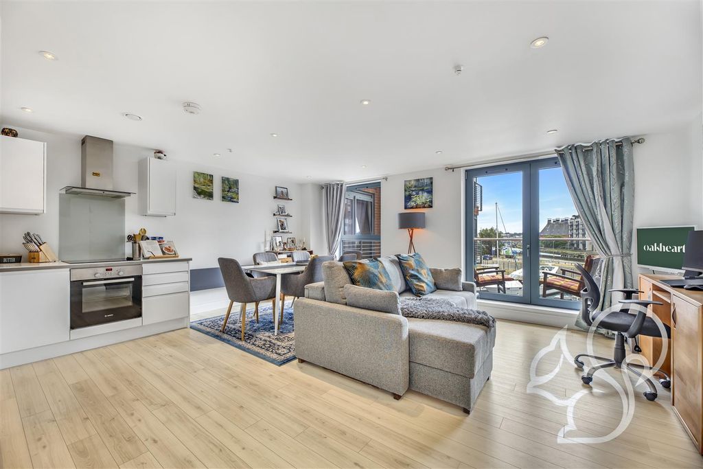Property photo 2 of 17 Open Plan Living