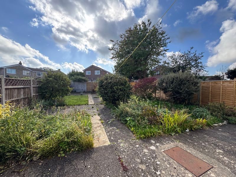 Property photo 3 of 21 Garden