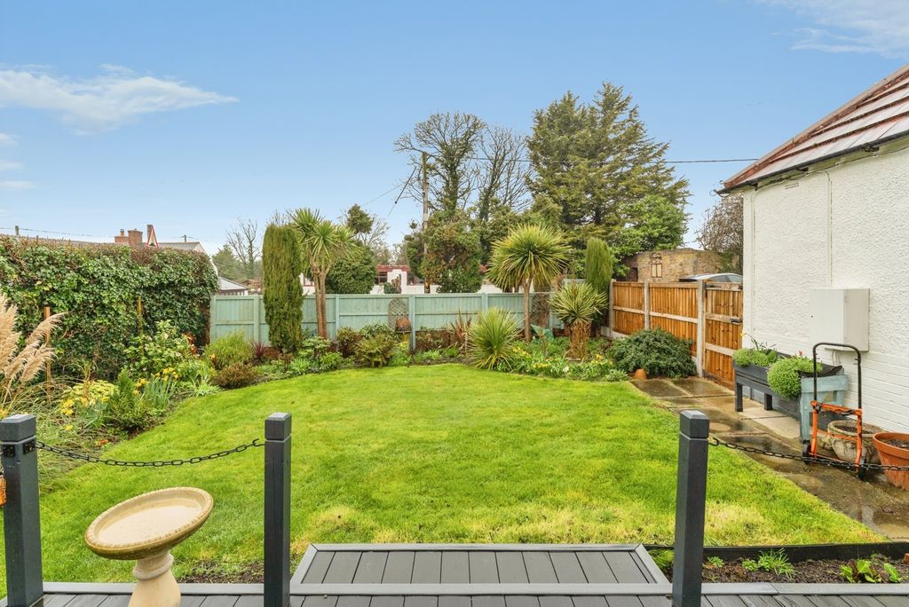 Property photo 2 of 31 Pbox-Img.Jpg