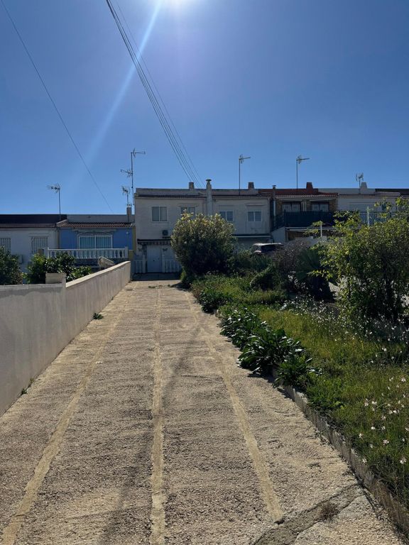 Property photo 2 of 38