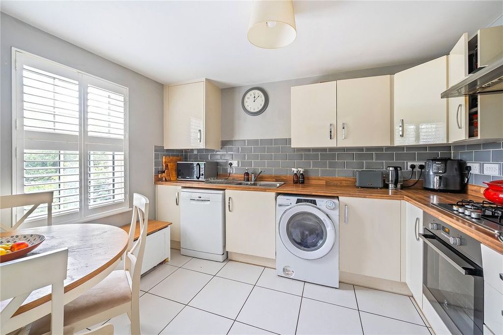 Property photo 3 of 18 Uzayhzotn23074311