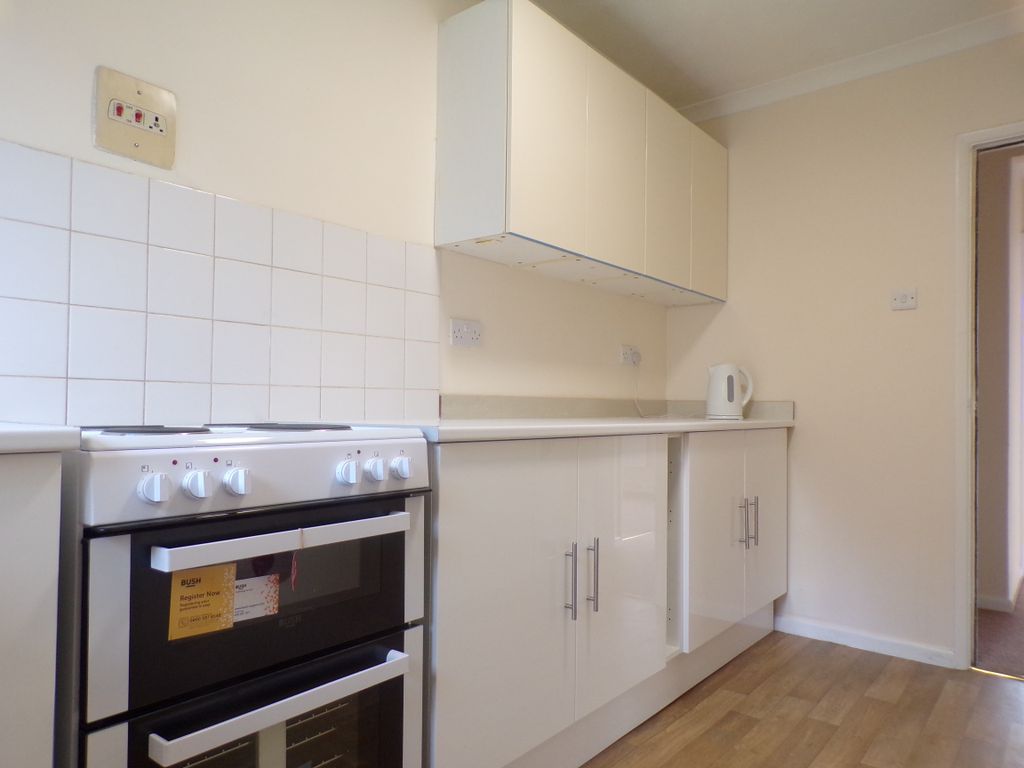 Property photo 3 of 8 Kitchen Close