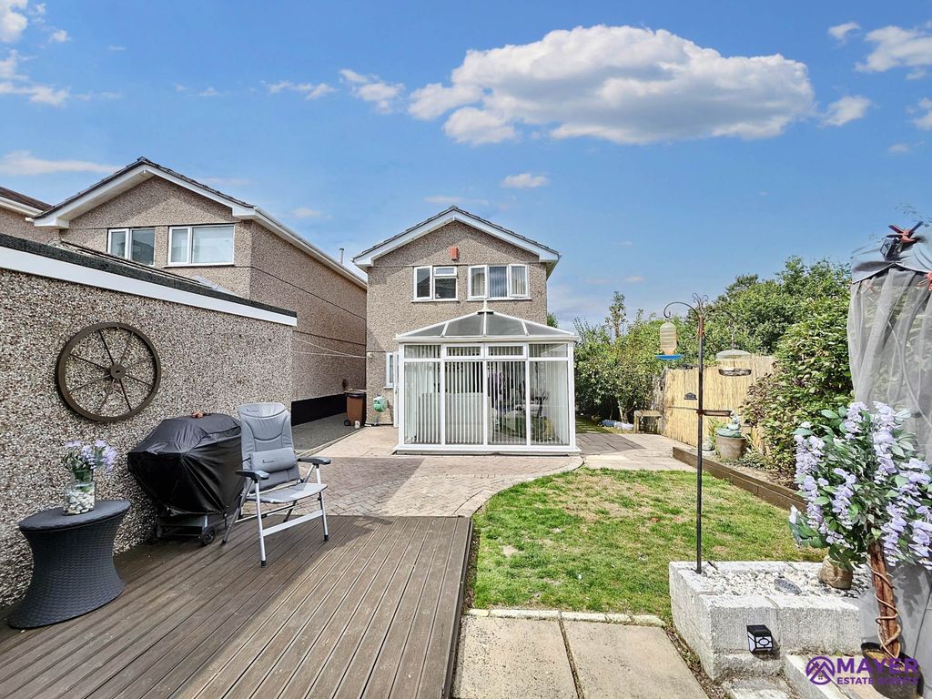 Property photo 2 of 15