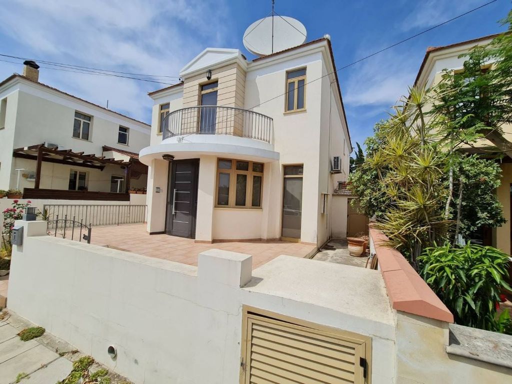 Property photo 1 of 29
