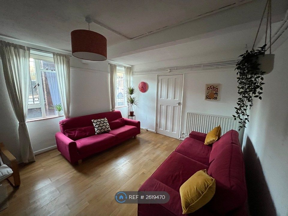 Property photo 1 of 17 Living Dining Room