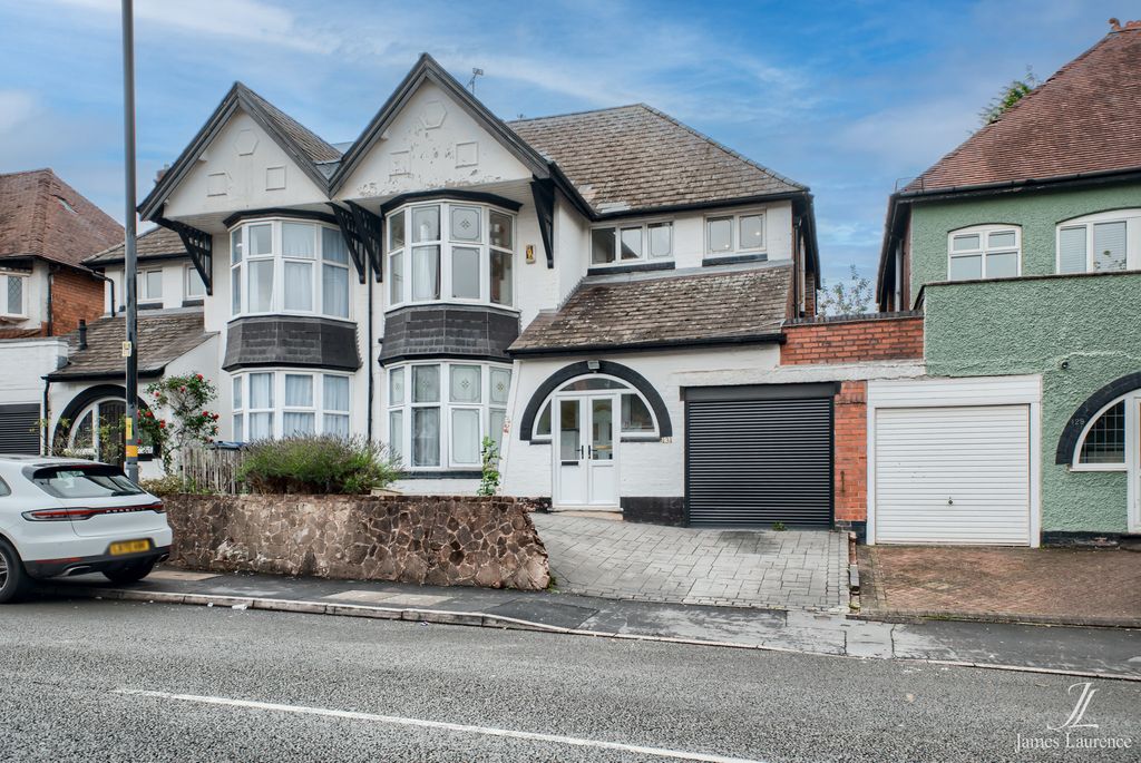 Property photo 1 of 12 Xt5A7664-Hdr(3)-Edit