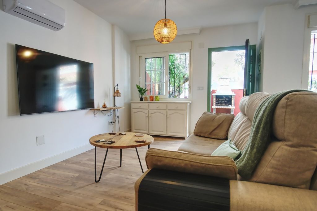 Property photo 2 of 44