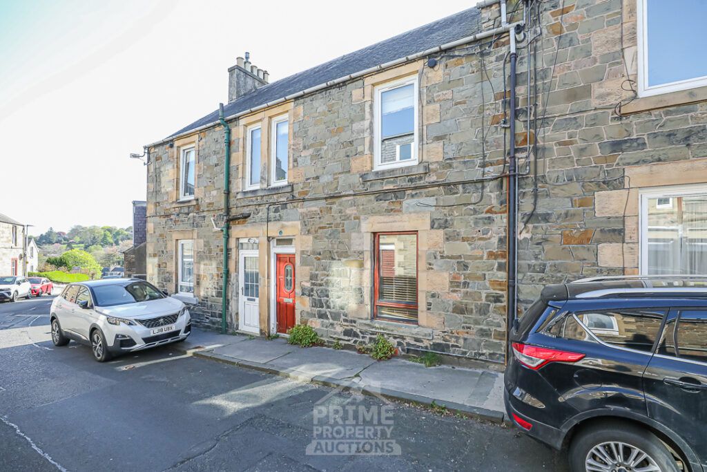 Property photo 1 of 12