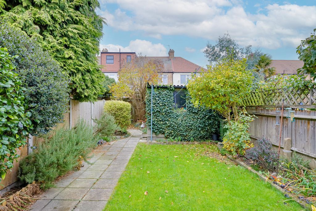 Property photo 3 of 28 Rear Garden