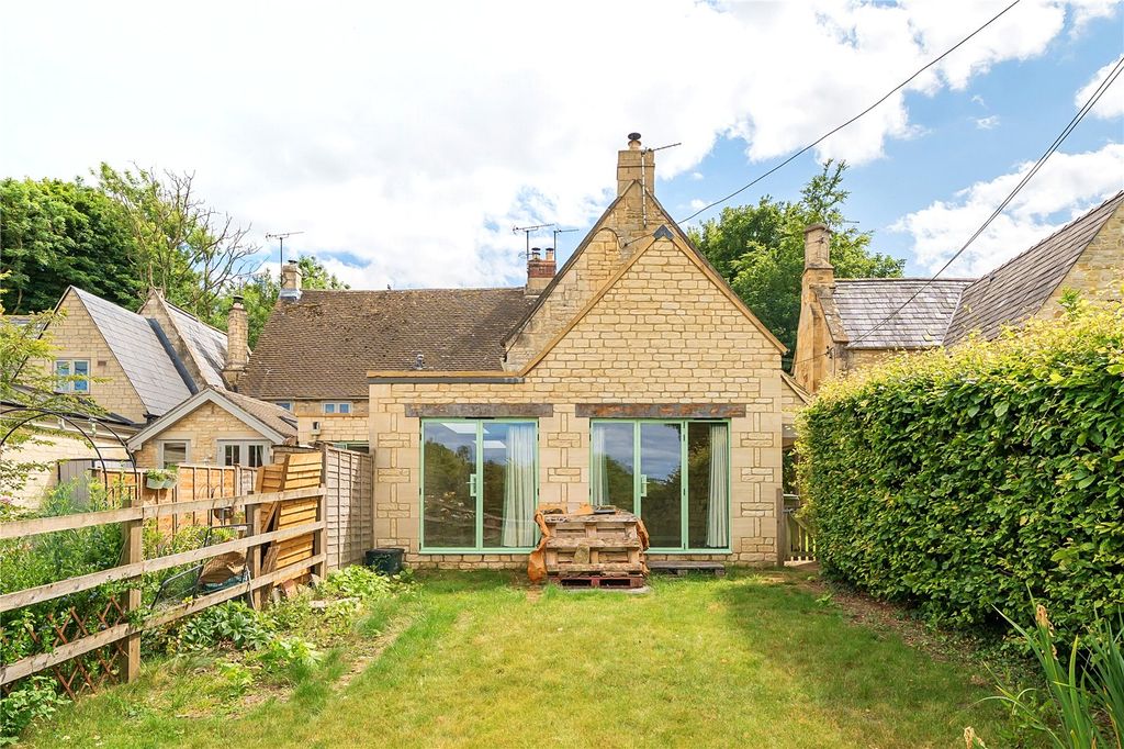 Property photo 1 of 25 Picture No. 05