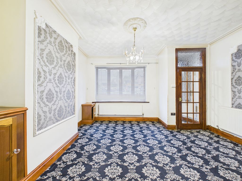 Property photo 3 of 23